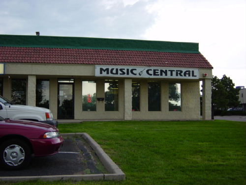 Music Central location for guitar repair